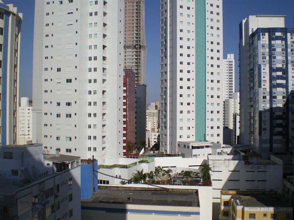 Apartamento Dante Tomio Balneário Camboriú Extérieur photo